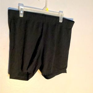 Plus size XXL short NWOT